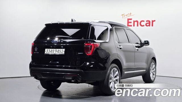 Ford Explorer 2017 — photo 2