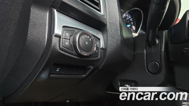Ford Explorer 2017 — photo 22