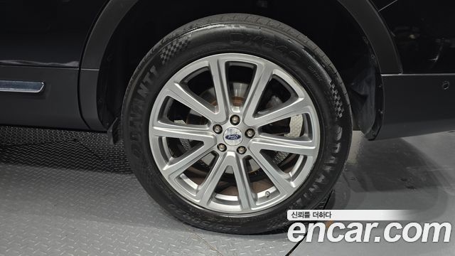 Ford Explorer 2017 — photo 7