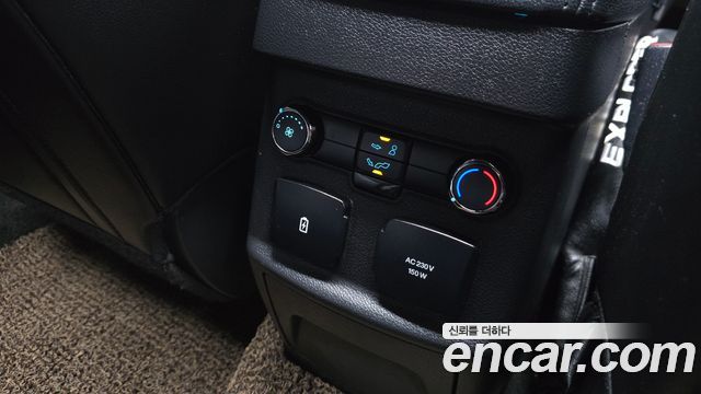 Ford Explorer 2017 — photo 30