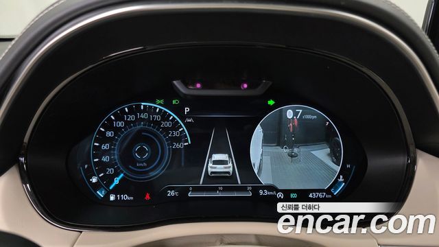 Genesis GV70 2023 — photo 11