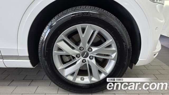 Genesis GV70 2023 — photo 7
