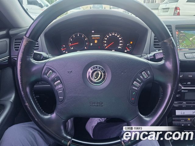 Kia OPIRUS 2011 — photo 9