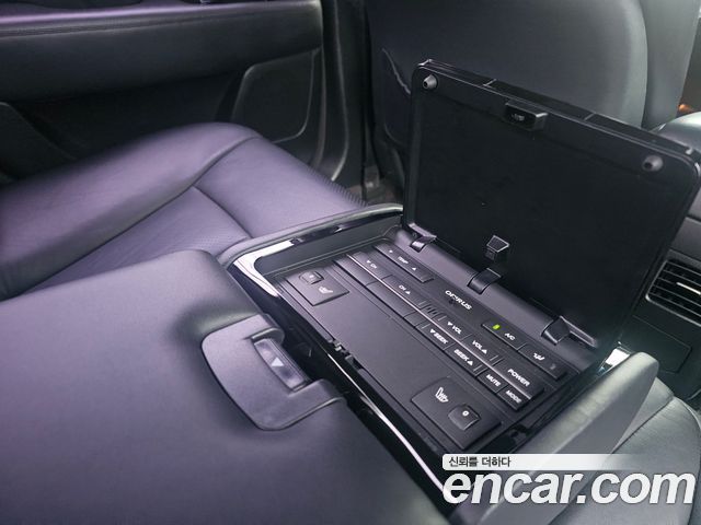 Kia OPIRUS 2011 — photo 17