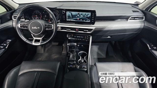Kia K5 2022 — photo 10