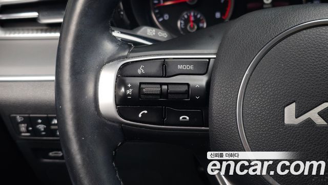 Kia K5 2022 — photo 20