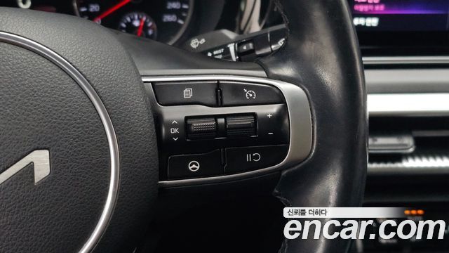 Kia K5 2022 — photo 21