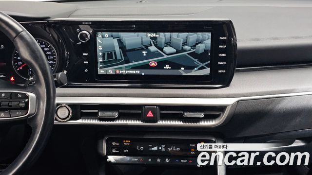 Kia K5 2022 — photo 25