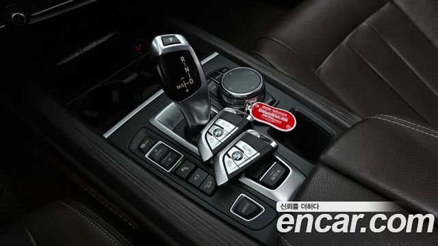 BMW X5 2018 — photo 12