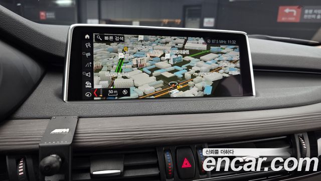 BMW X5 2018 — photo 20