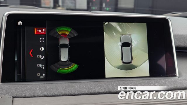 BMW X5 2018 — photo 21