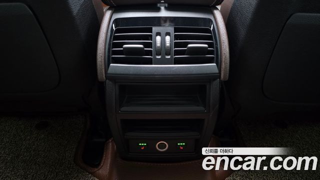 BMW X5 2018 — photo 30