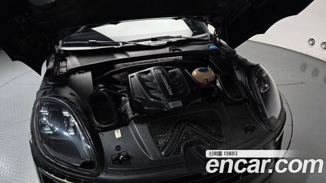 Porsche Macan 2017 — photo 6