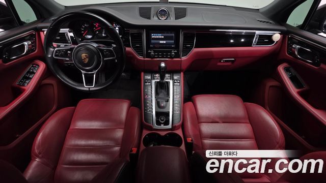 Porsche Macan 2017 — photo 10