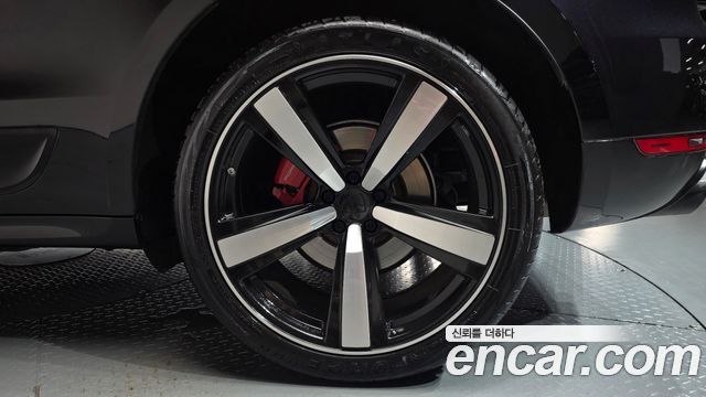 Porsche Macan 2017 — photo 7