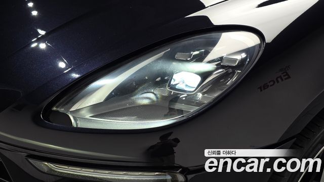 Porsche Macan 2017 — photo 8