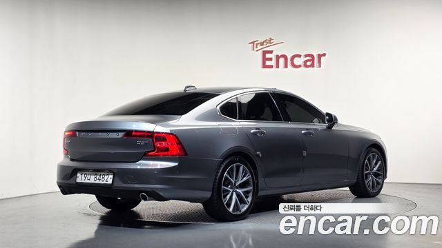 Volvo S90 2017 — photo 2