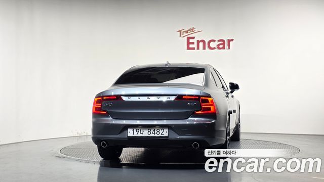 Volvo S90 2017 — photo 4