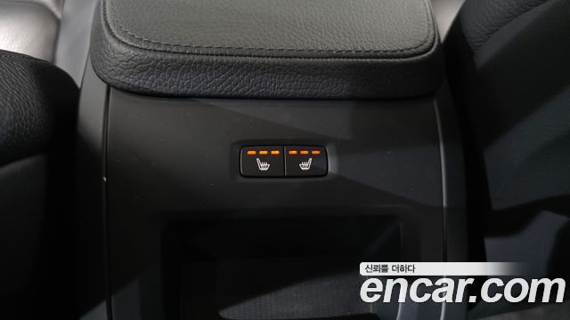 Volvo S90 2017 — photo 17