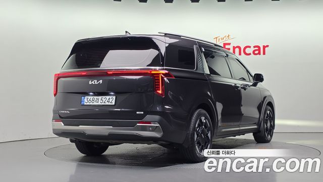 Kia Canival 2024 — photo 2