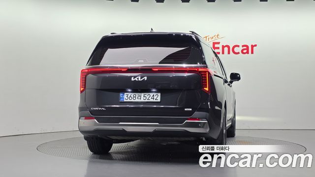 Kia Canival 2024 — photo 4