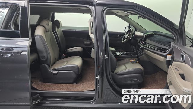 Kia Canival 2024 — photo 27