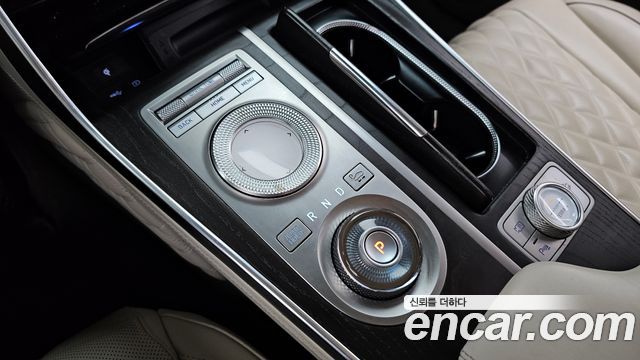 Genesis GV80 2020 — photo 12