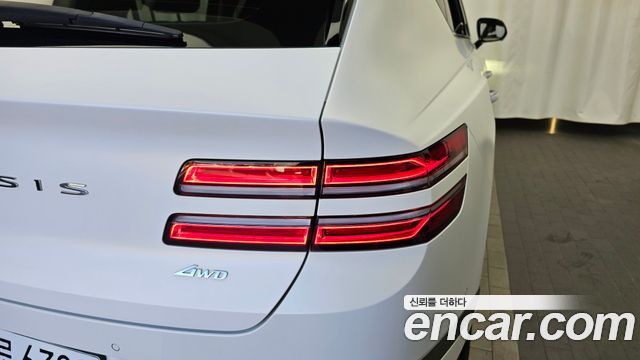 Genesis GV80 2020 — photo 9