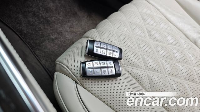 Genesis GV80 2020 — photo 16