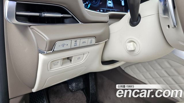 Genesis GV80 2020 — photo 28