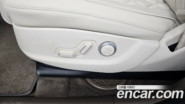 Genesis GV80 2020 — photo 31