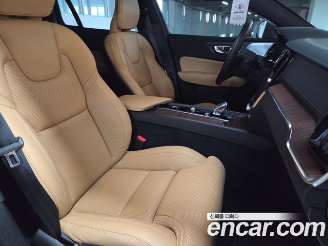 Volvo V60 2025 — photo 11