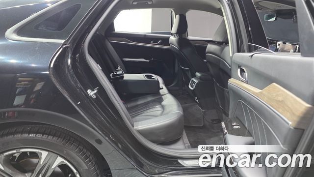 Kia K5 2023 — photo 18