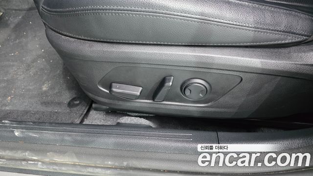 Kia K5 2023 — photo 31