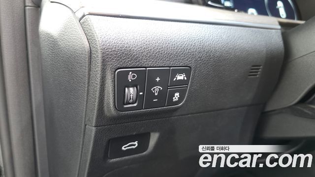 Kia K5 2023 — photo 25