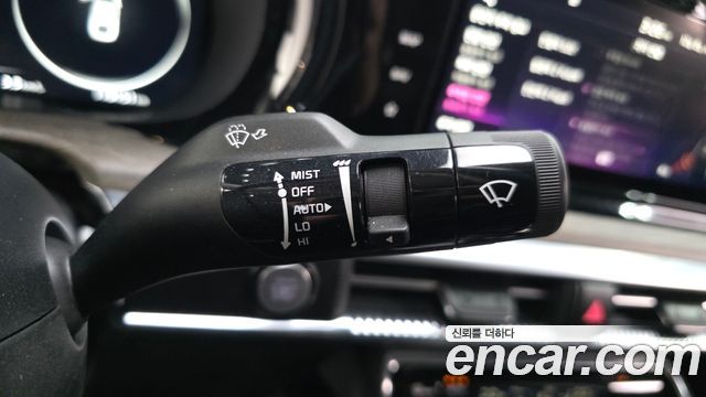 Kia K5 2023 — photo 27