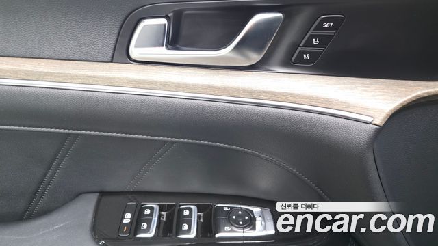 Kia K5 2023 — photo 28
