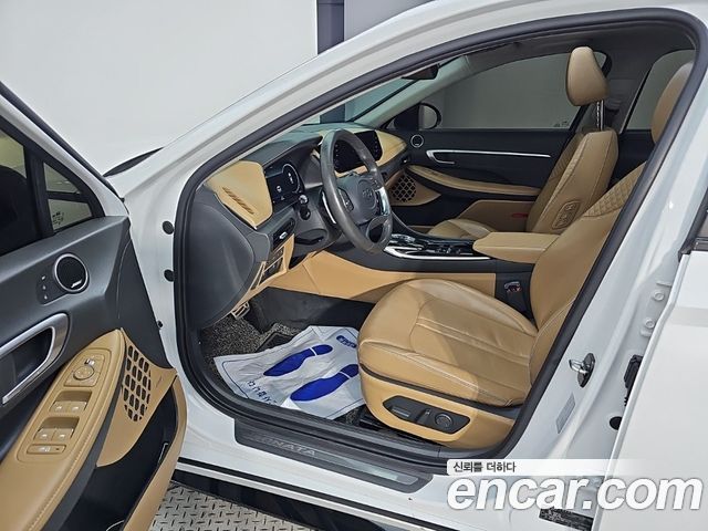 Hyundai Sonata 2020 — photo 11