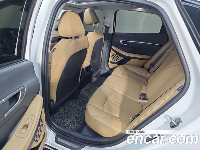 Hyundai Sonata 2020 — photo 12