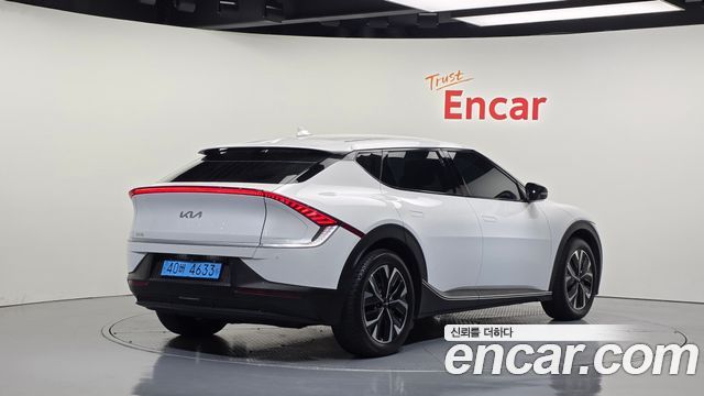 Kia EV6 2023 — photo 2