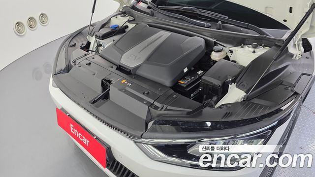 Kia EV6 2023 — photo 6