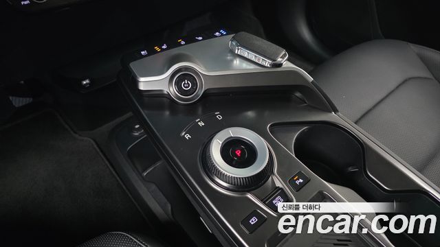 Kia EV6 2023 — photo 9