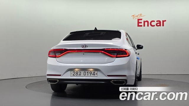 Hyundai Grandeur 2017 — photo 4