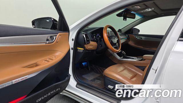 Hyundai Grandeur 2017 — photo 13
