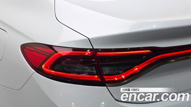 Hyundai Grandeur 2017 — photo 9