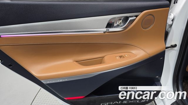 Hyundai Grandeur 2017 — photo 15