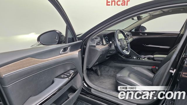 Kia K5 2023 — photo 13