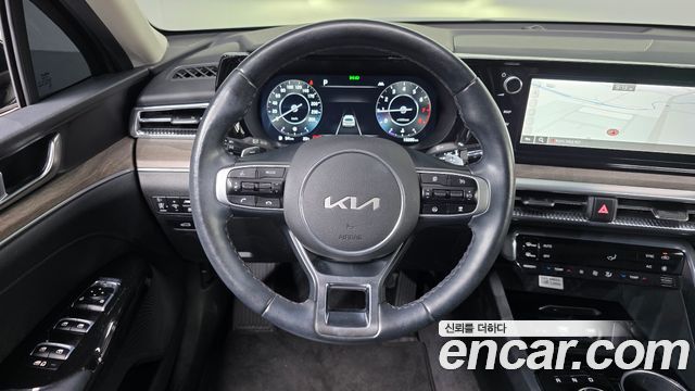 Kia K5 2023 — photo 19