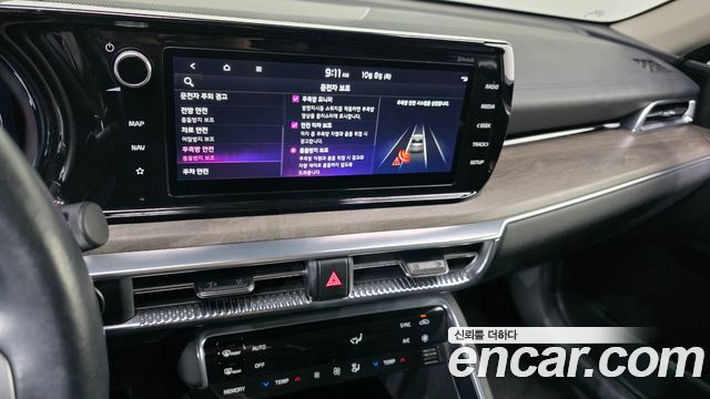 Kia K5 2023 — photo 22