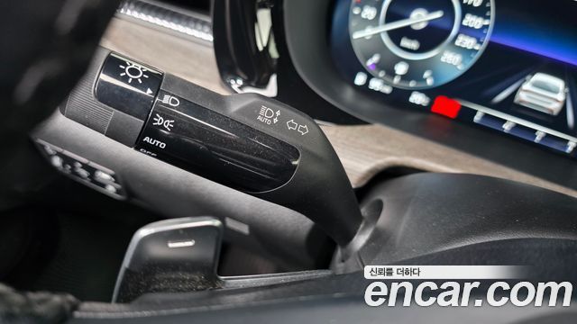 Kia K5 2023 — photo 28